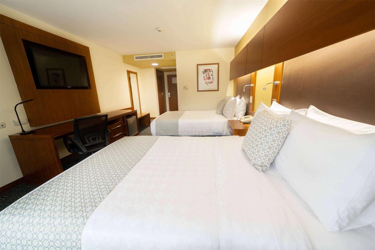 Tryp By Wyndham Guayaquil Hotel Buitenkant foto